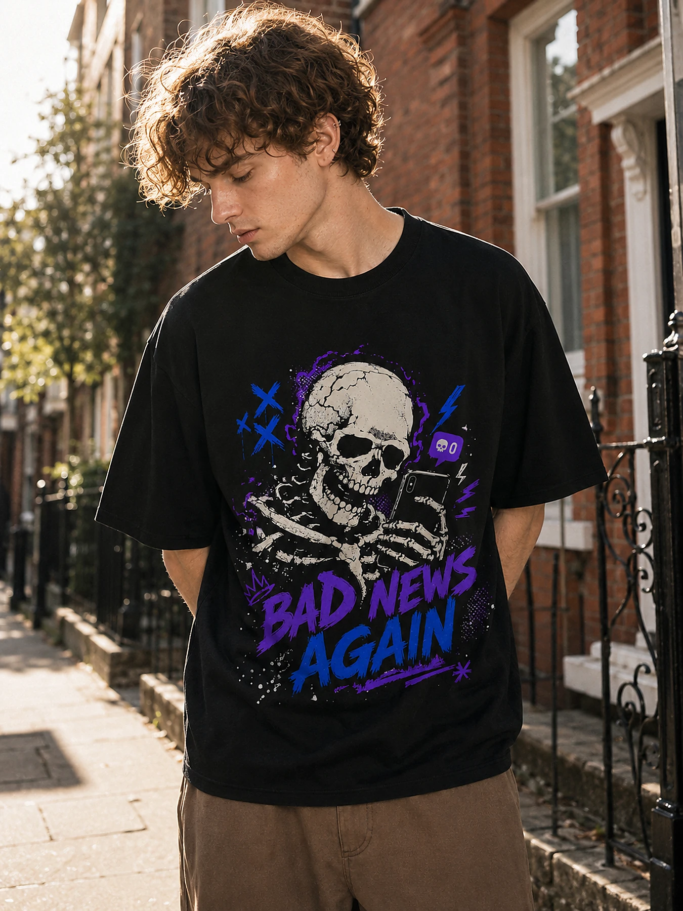 Bad news again oversize tee model 1.webp