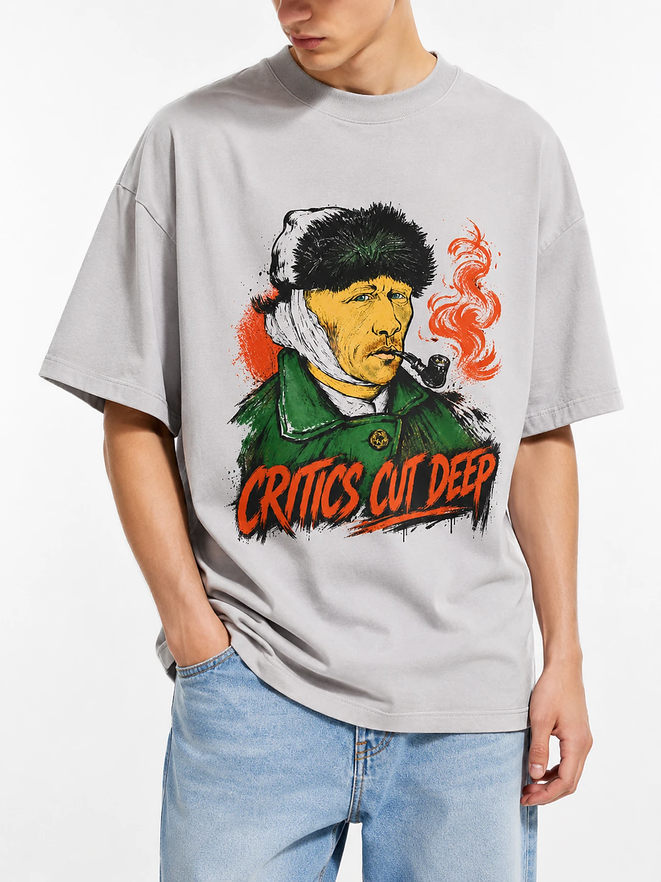 Critics cut deep oversize tee details 2.webp