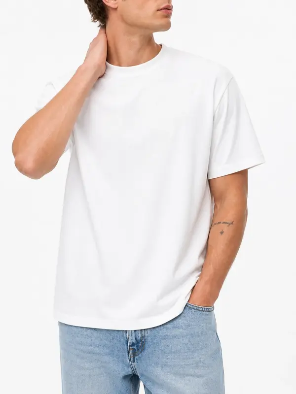 Heavyweight combed cotton oversized streetwear blank t shirt 01.webp