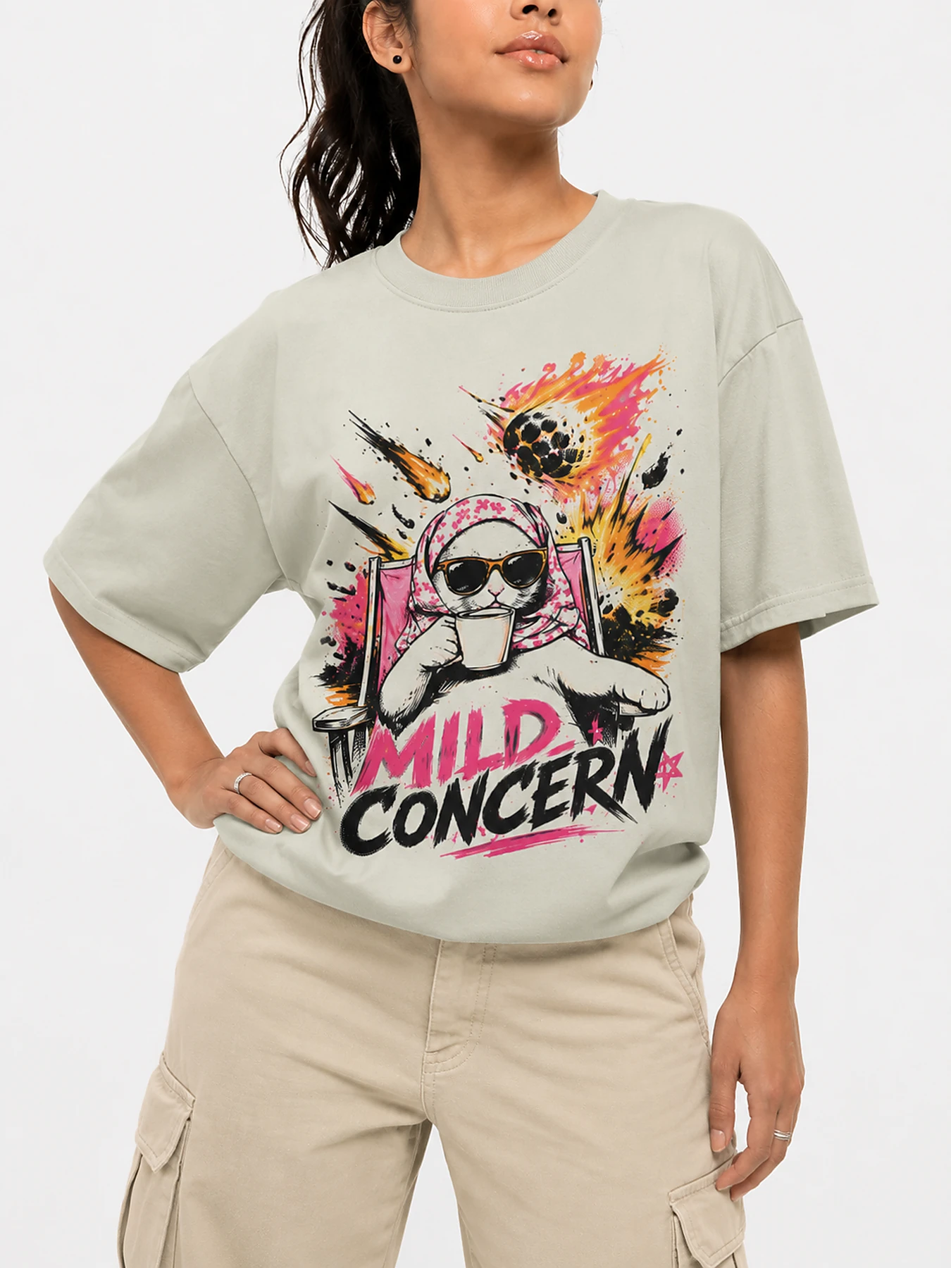 Mild concern oversize tee details 4.webp