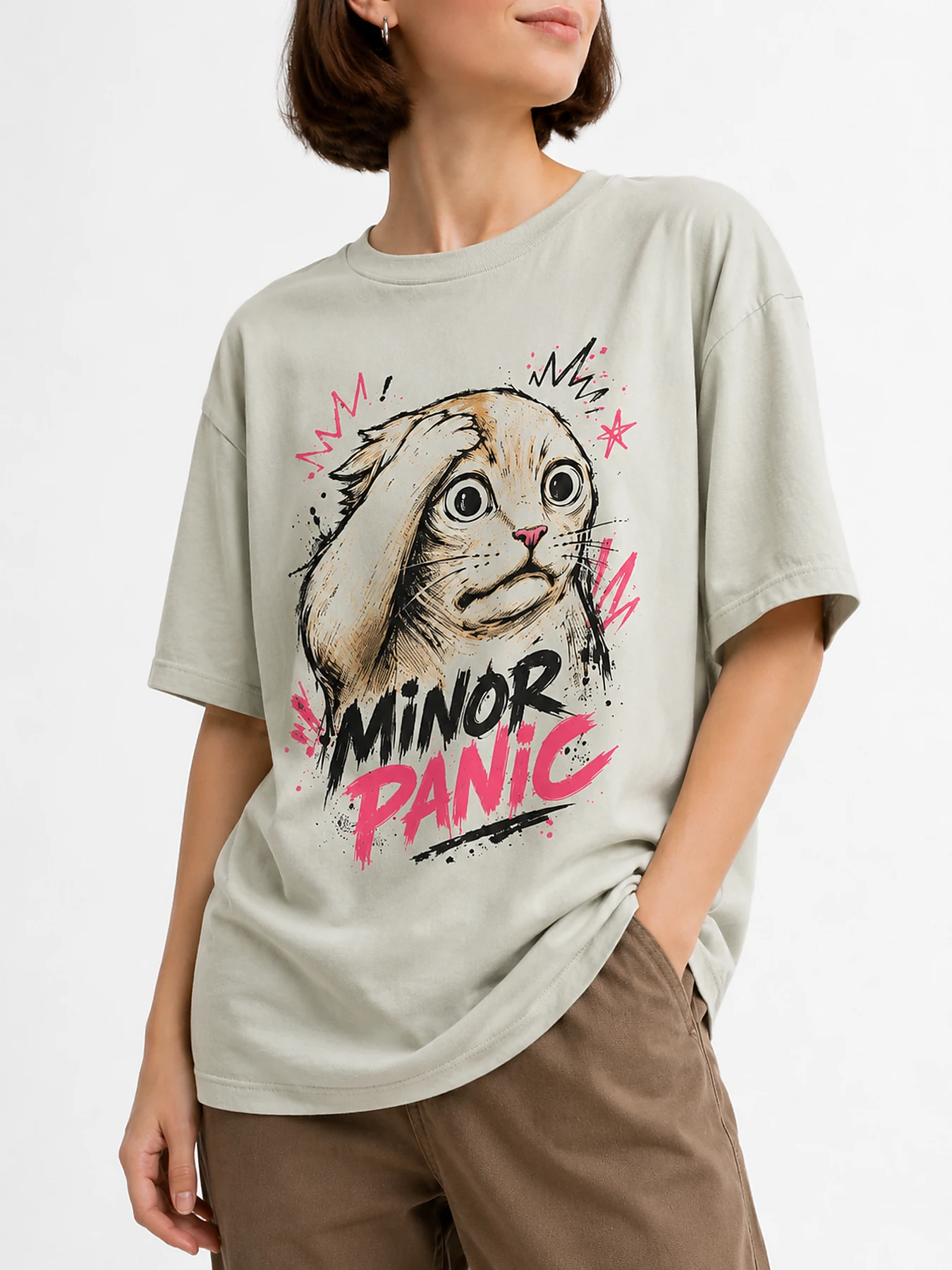 Minor panic oversize tee details 4.webp
