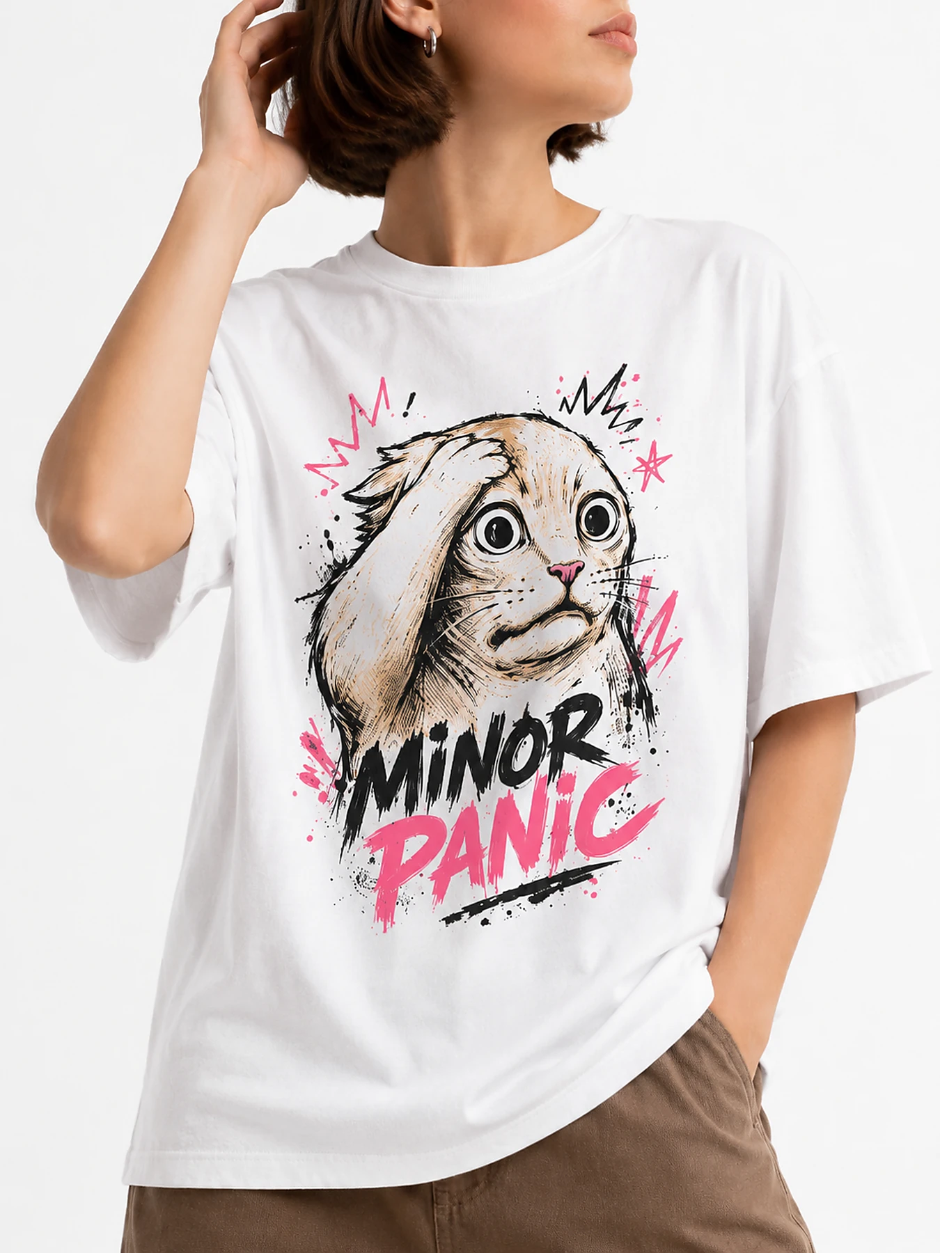 Minor panic oversize tee details 5.webp