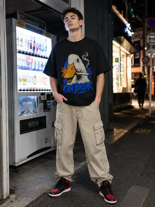 On break oversize tee model 1.webp