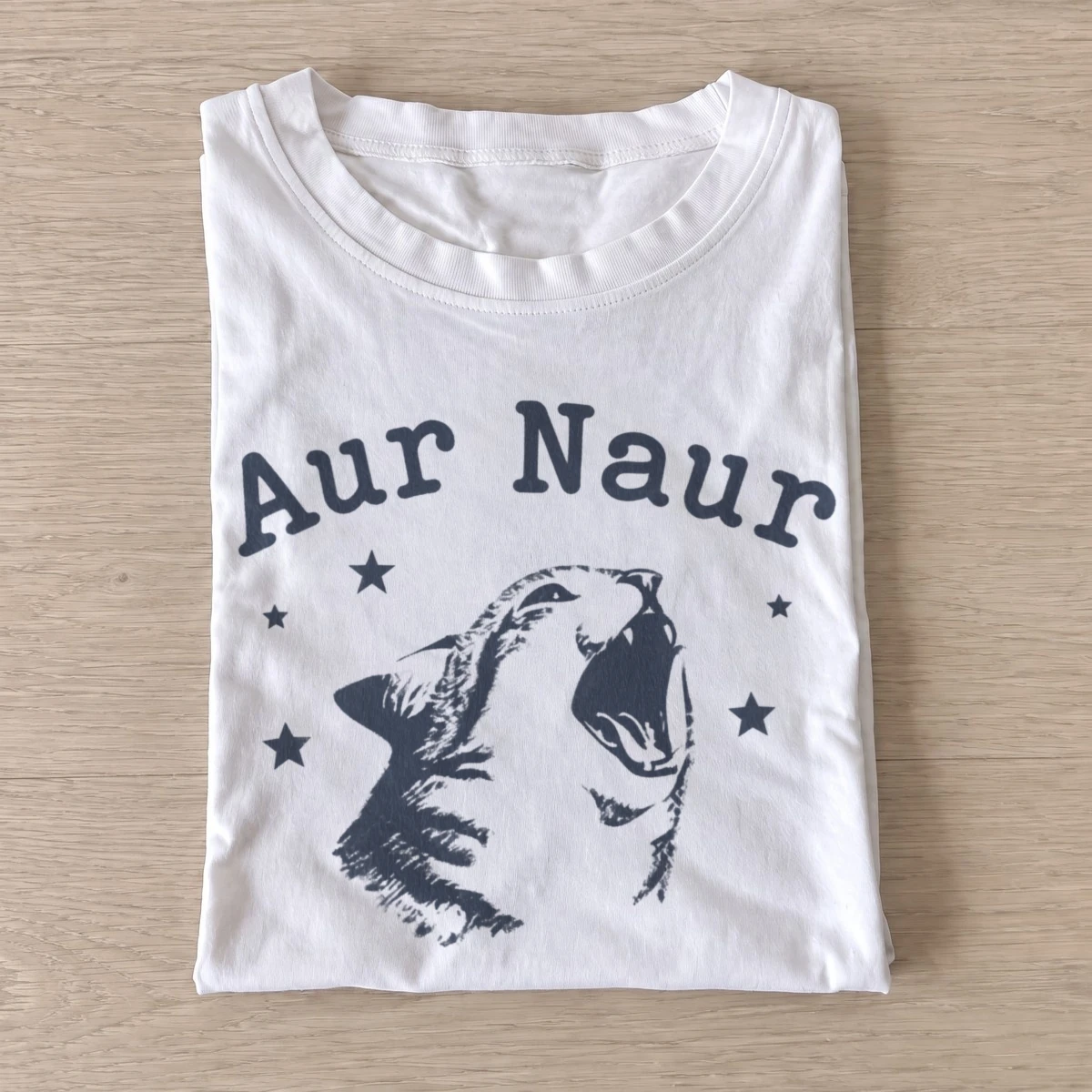 Aur naur screaming cat t shirt white20aur naur cat.webp