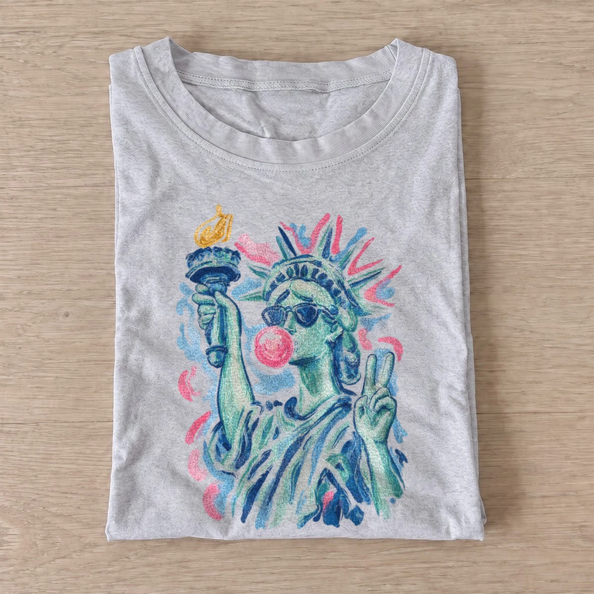 Bubblegum peace statue of liberty t shirt gray20bubblegum peace liberty.webp