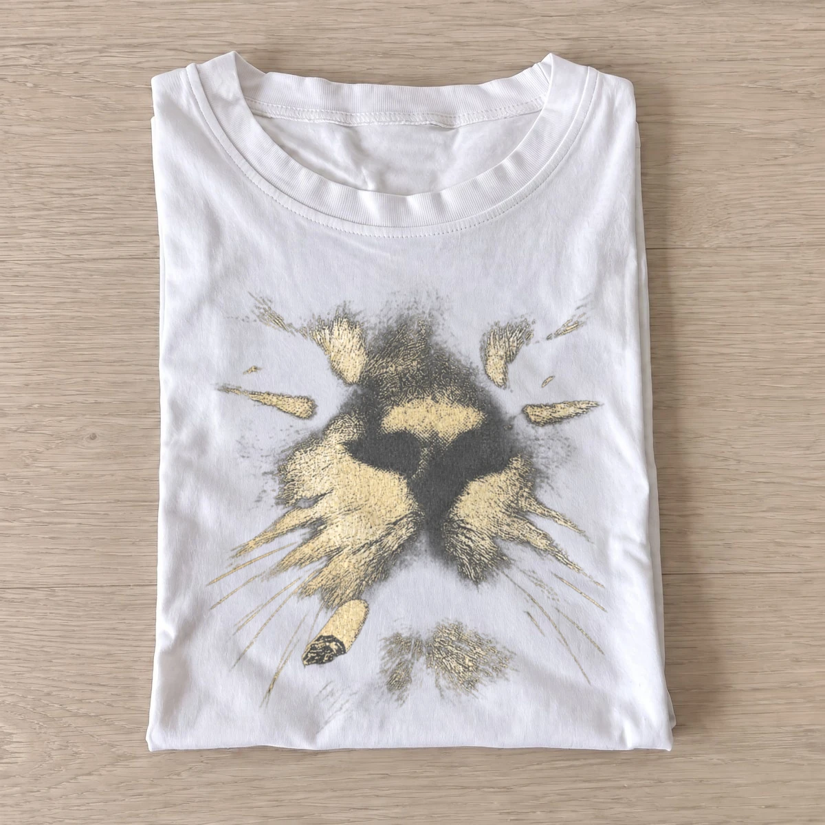 Bumblebee study t shirt white20bumblebee study.webp