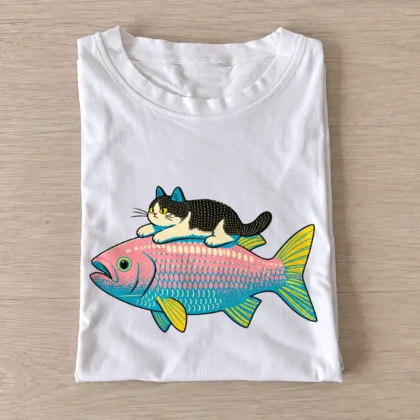 Cat rides fish t shirt white20cat rides fish.webp
