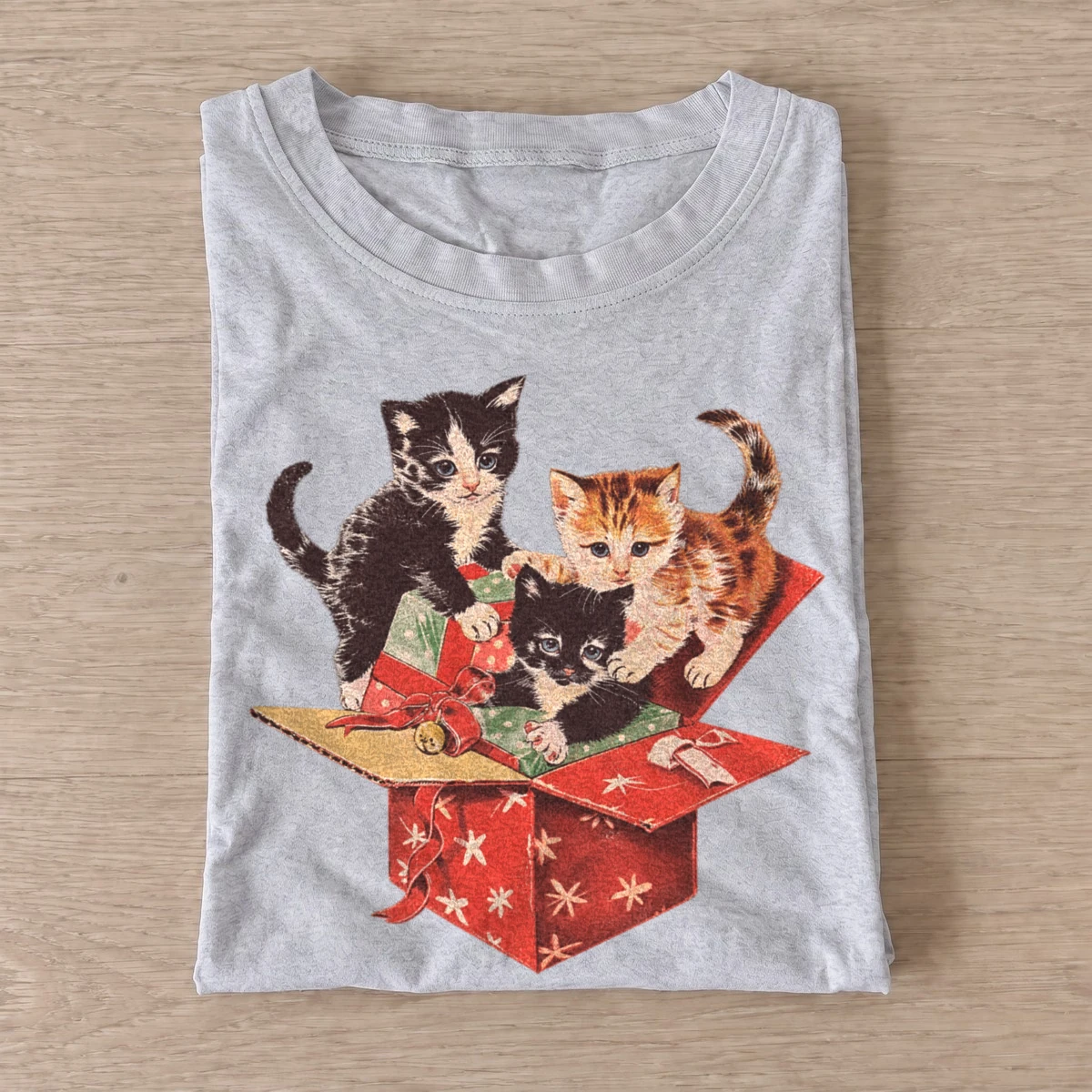 Christmas gift kittens t shirt gray20christmas gift kittens.webp