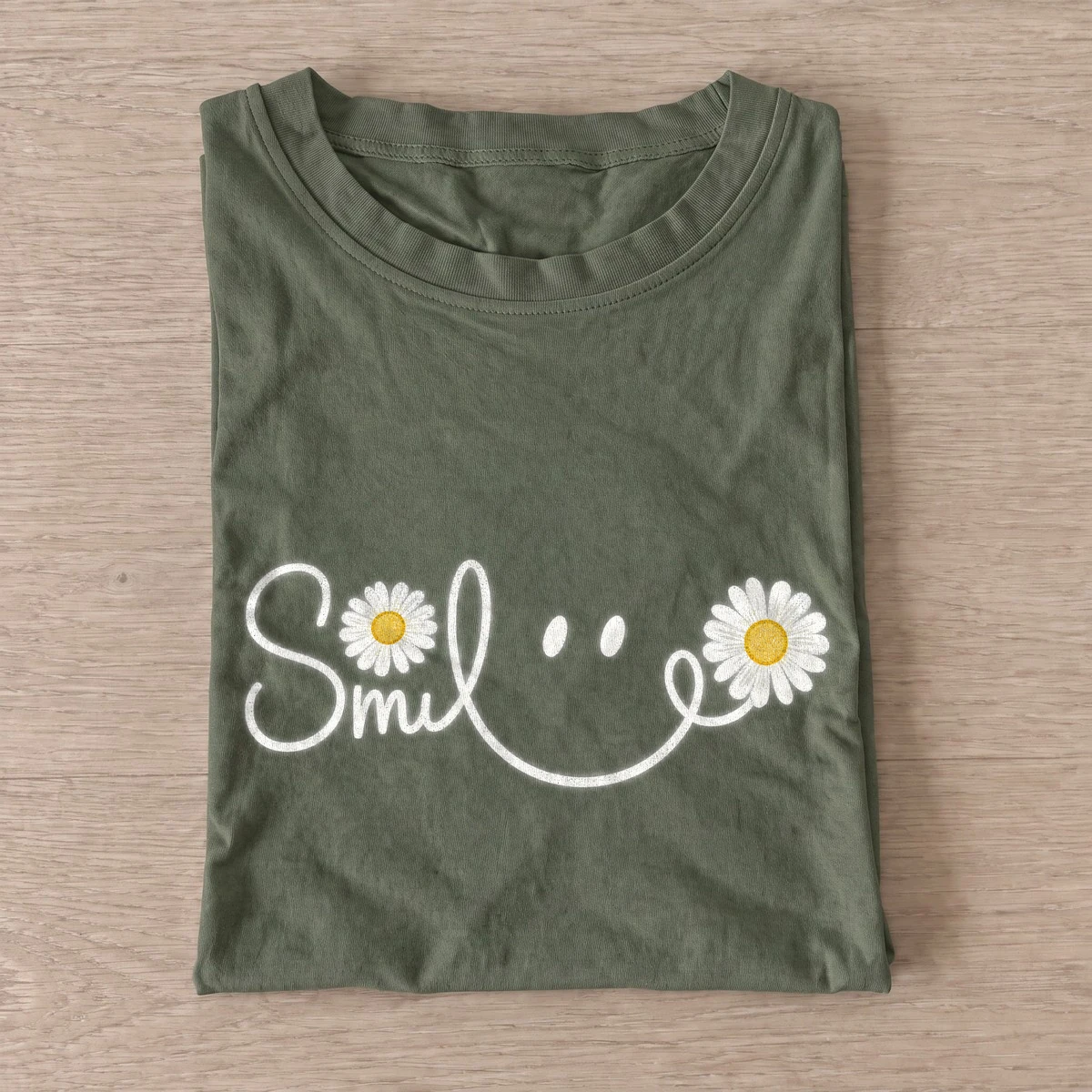 Daisy smile graphic t shirt olive20daisy smile.webp