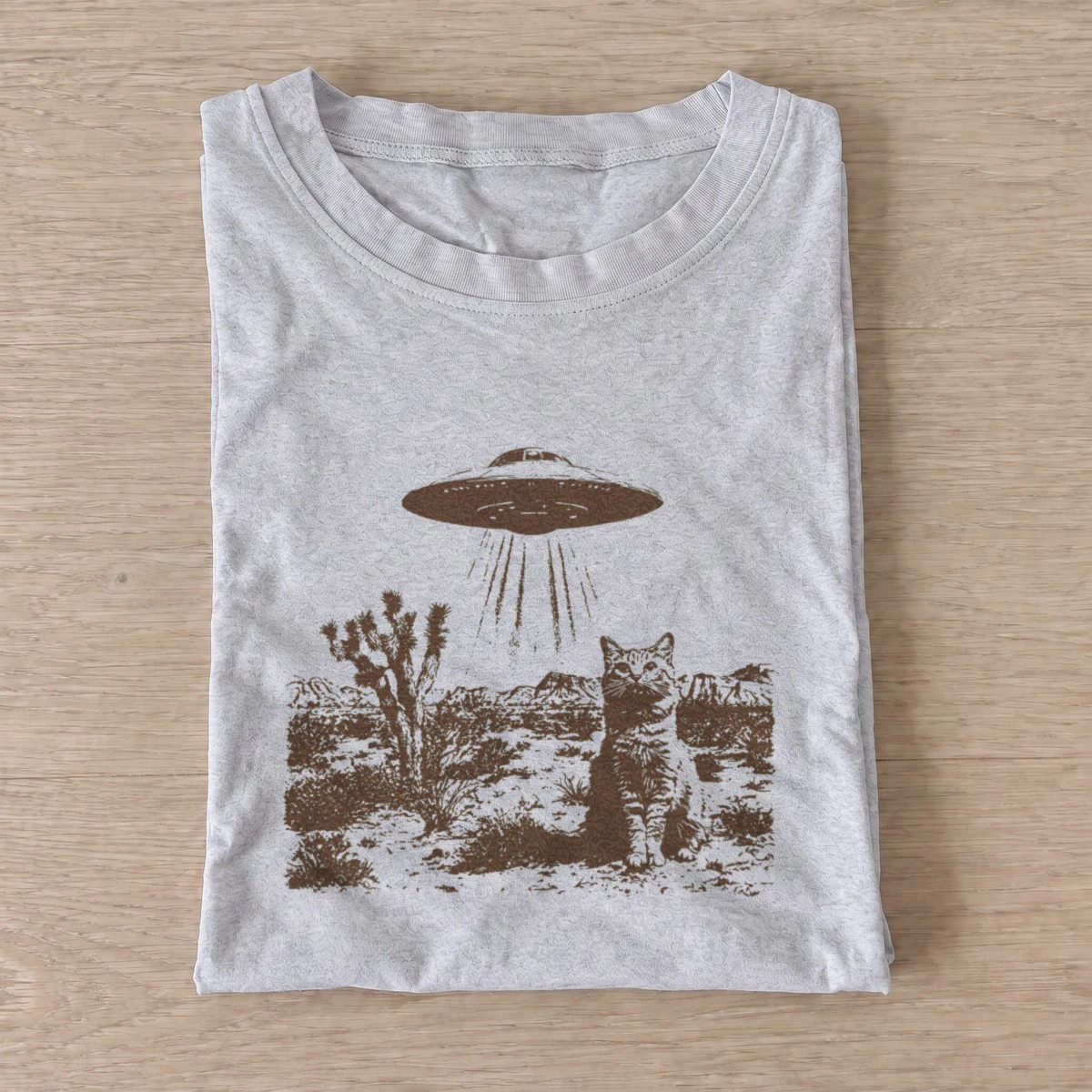 Desert ufo cat t shirt gray20desert ufo cat.webp