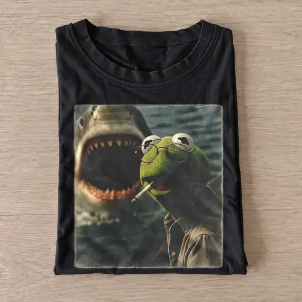 Frog shark selfie t shirt black20frog shark selfie.webp