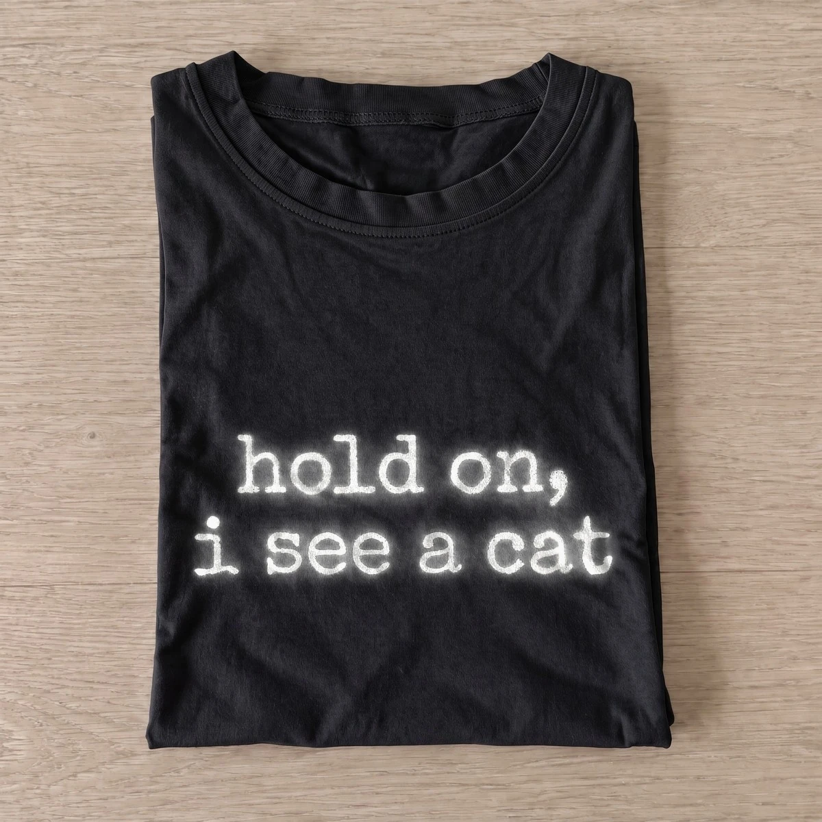 Hold on i see a cat t shirt black20hold on cat.webp