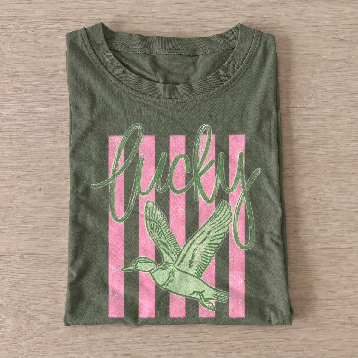 Lucky duck graphic t shirt olive20lucky duck.webp