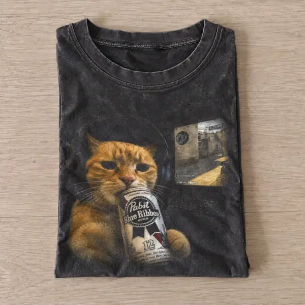 Lager Gamer Cat Vintage Graphic T-Shirt — graphic design