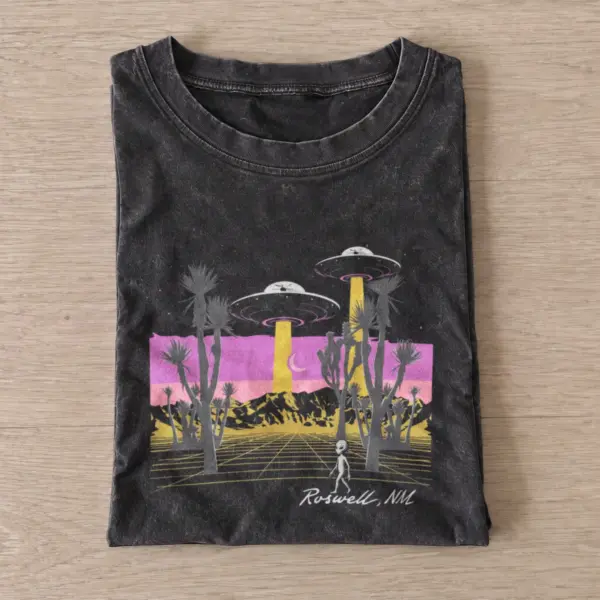 Roswell Ufo Vintage Halloween Graphic T-Shirt — graphic design