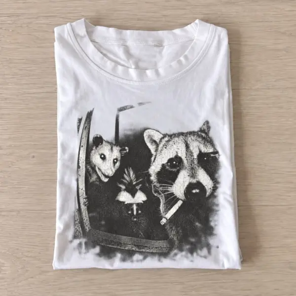 Screaming critter portrait t shirt white20screaming critter portrait.webp