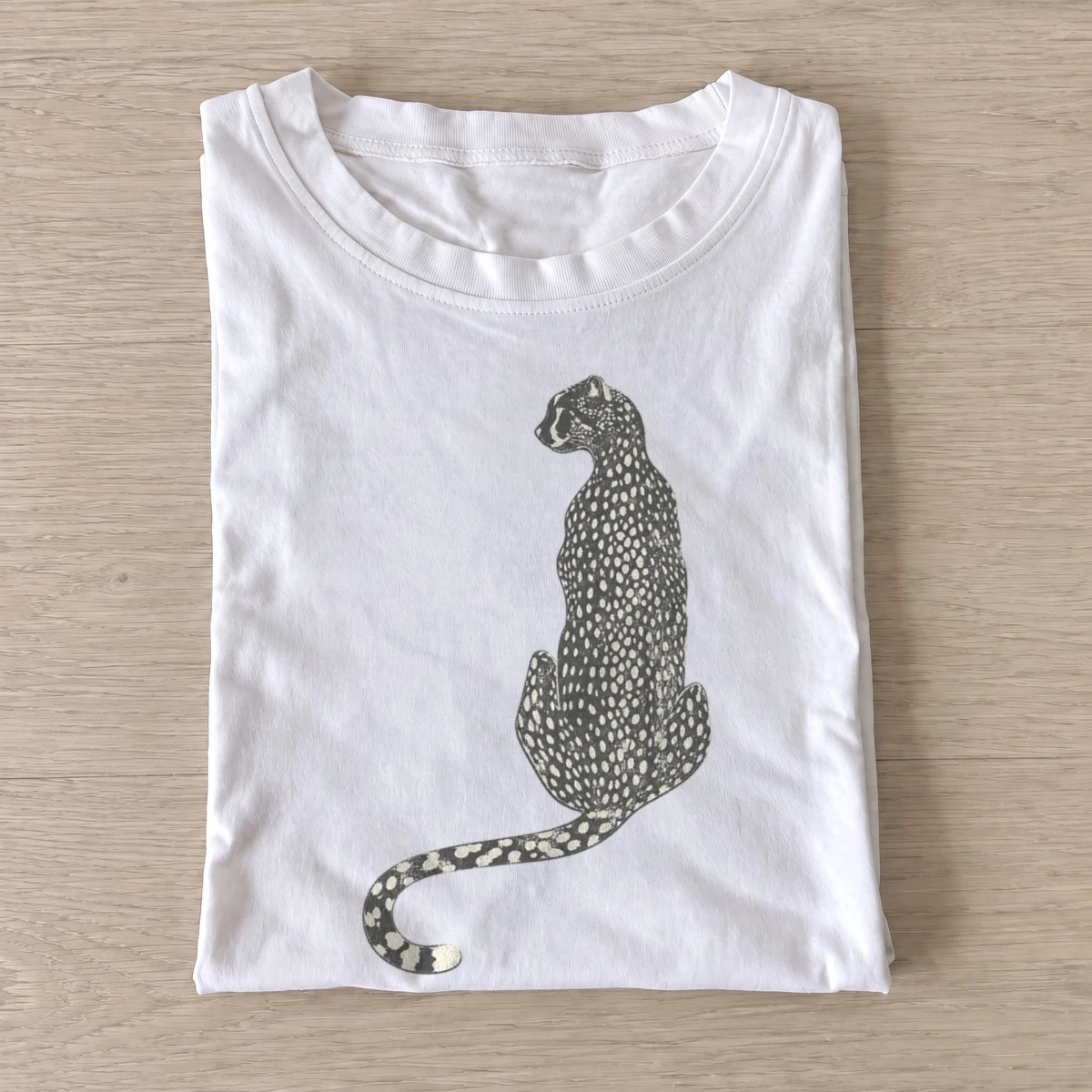 Seated cheetah t shirt white20seated cheetah.webp