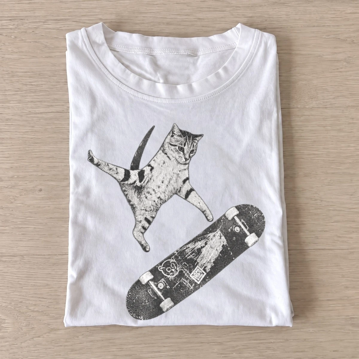 Skateboard cat graphic t shirt white20skateboard cat.webp
