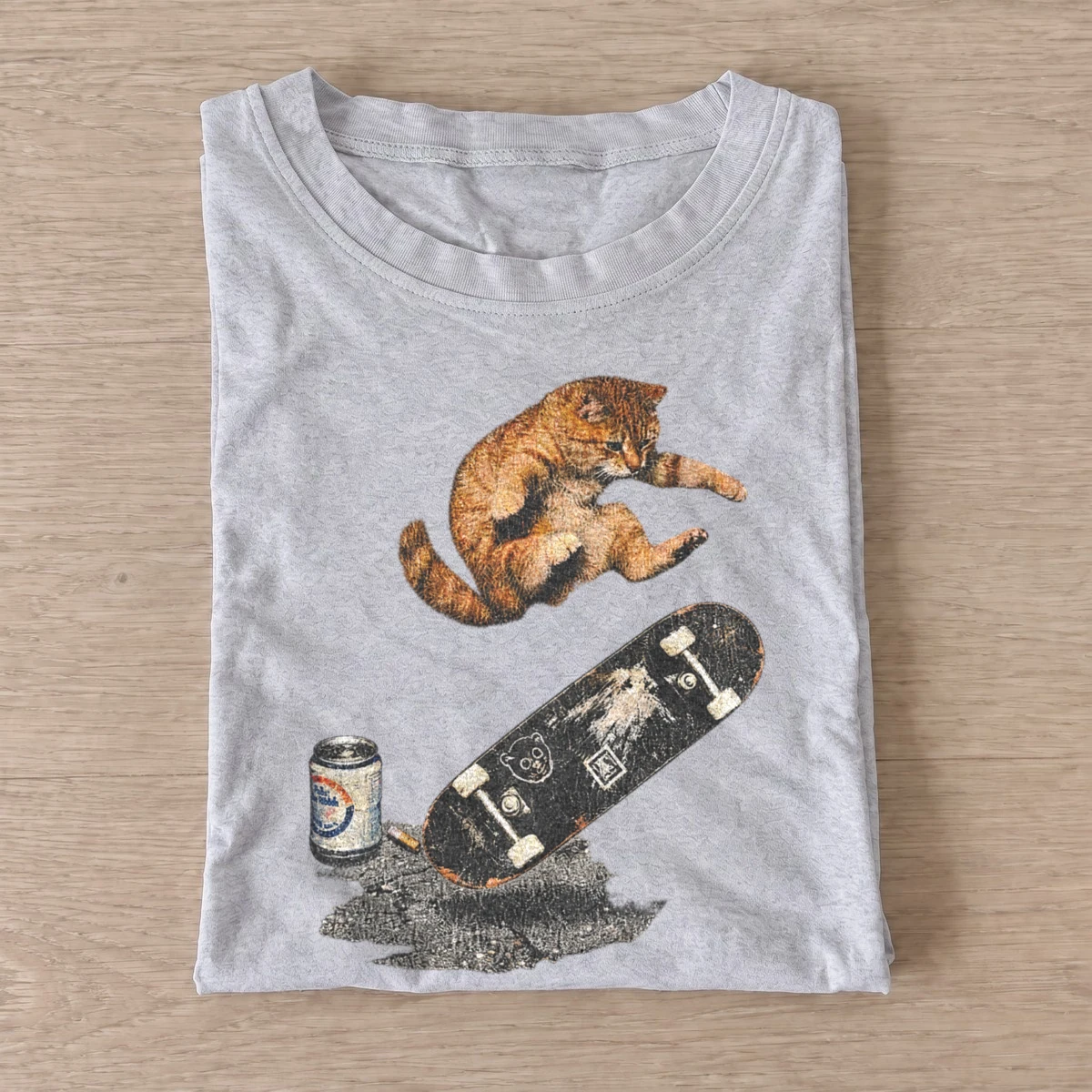 Skateboarding tabby cat t shirt gray20skateboarding tabby.webp