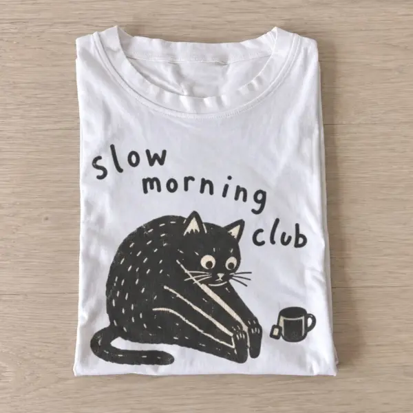 Slow morning club cat t shirt white20slow morning cat.webp