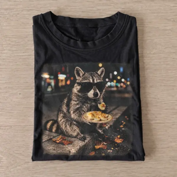 Snack bar raccoon t shirt black20snack bar raccoon.webp