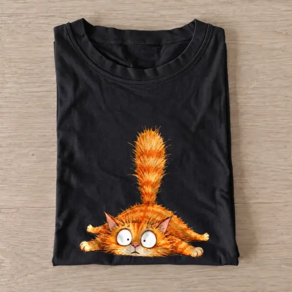 Startled orange cat t shirt black20startled orange cat.webp