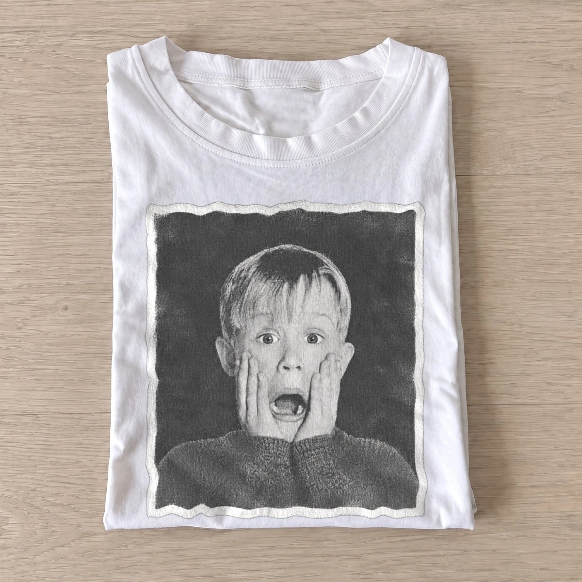 Surprised holiday boy graphic t shirt white20surprised holiday boy.webp
