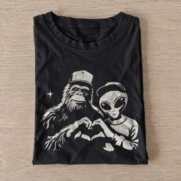 Bigfoot and alien love graphic t shirt black20bigfoot alien love.webp