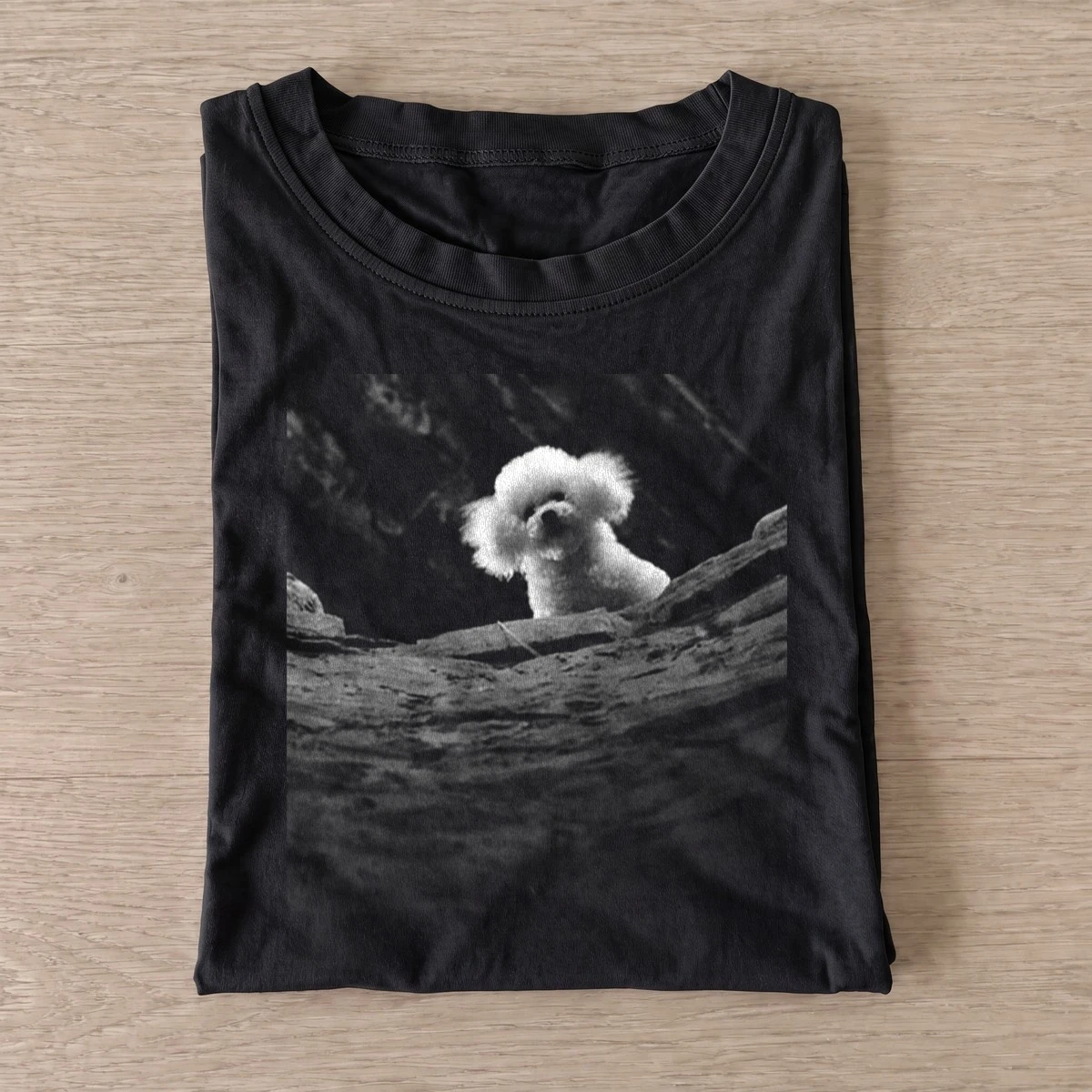Peeking Fluffy Dog T-shirt - Black